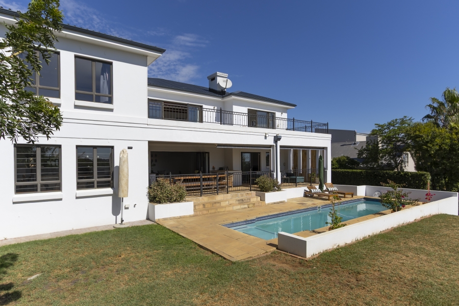 To Let 4 Bedroom Property for Rent in Heldervue Western Cape